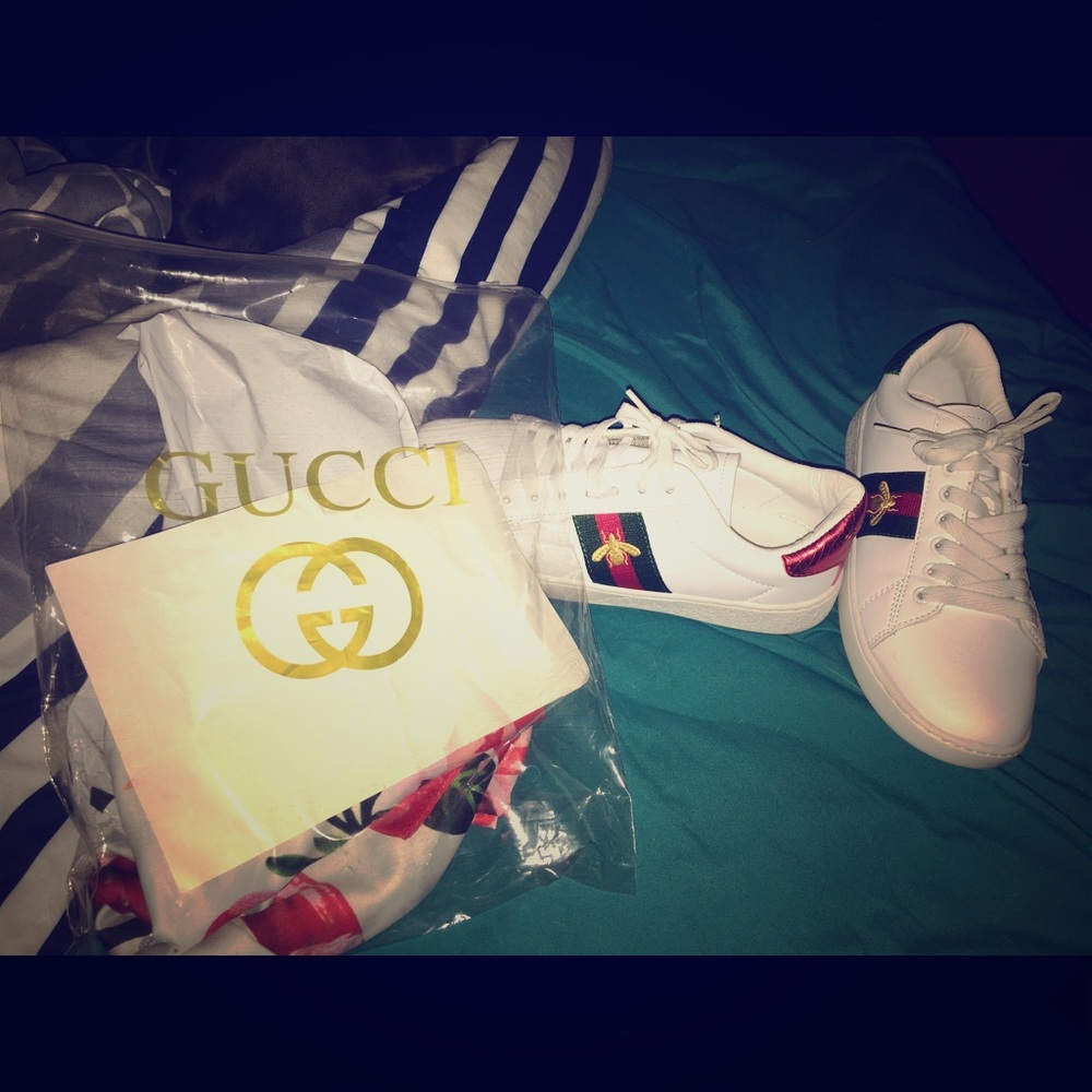 Gucci shoes & scarf